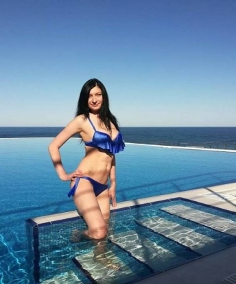Умная и разносторонняя, я гарантирую тебе незабываемое время! 💋
✨ Мои услуги открыты для искушенных джентльменов, которые ценят качество и комфорт. Забудь о стеснении и насладись полным расслаблением в компании чувственной соблазнительницы. 💃
📸 В моем профиле ты найдешь фотографии, подтверждающие мою красоту и соблазнительность. Доверься моим формам и гладкой коже. Ожидай приятного сюрприза! 😍
💫 Моя миссия - удовлетворить каждую твою потаенную желание. Я открыта для экспериментов и готова подстраиваться под твои предпочтения. Со мной ты познаешь настоящий эстетический и сексуальный потенциал Москвы. 😉
🌟 Страстные поцелуи, эротический массаж, классический секс и многое другое - все это ты найдешь в списке моих услуг. Все встречи проходят в конфиденциальности и безопасности. 💯
💌 Предварительная запись обязательна, чтобы я могла спланировать время специально для тебя. Доверься моему опыту и умению угодить тебе. Уверяю, мой сервис оставит незабываемые впечатления. Москва ждет нас! 🌇 Марина